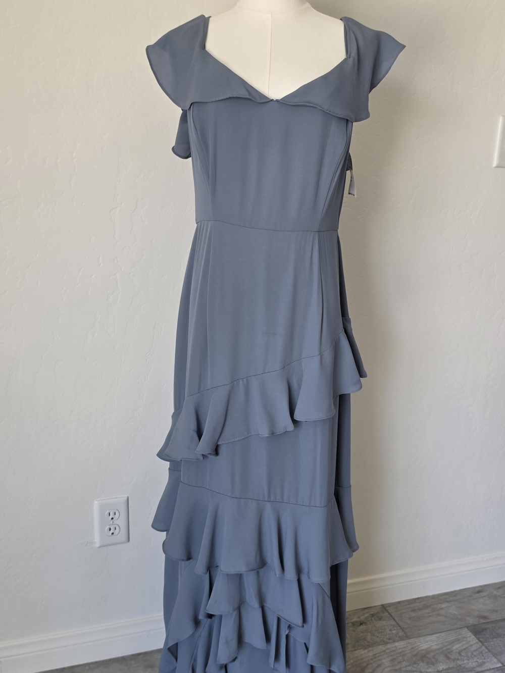WAYF Danielle Off The Shoulder Tiered Ruffle Maxi Dress Gown Granite Gray L NEW